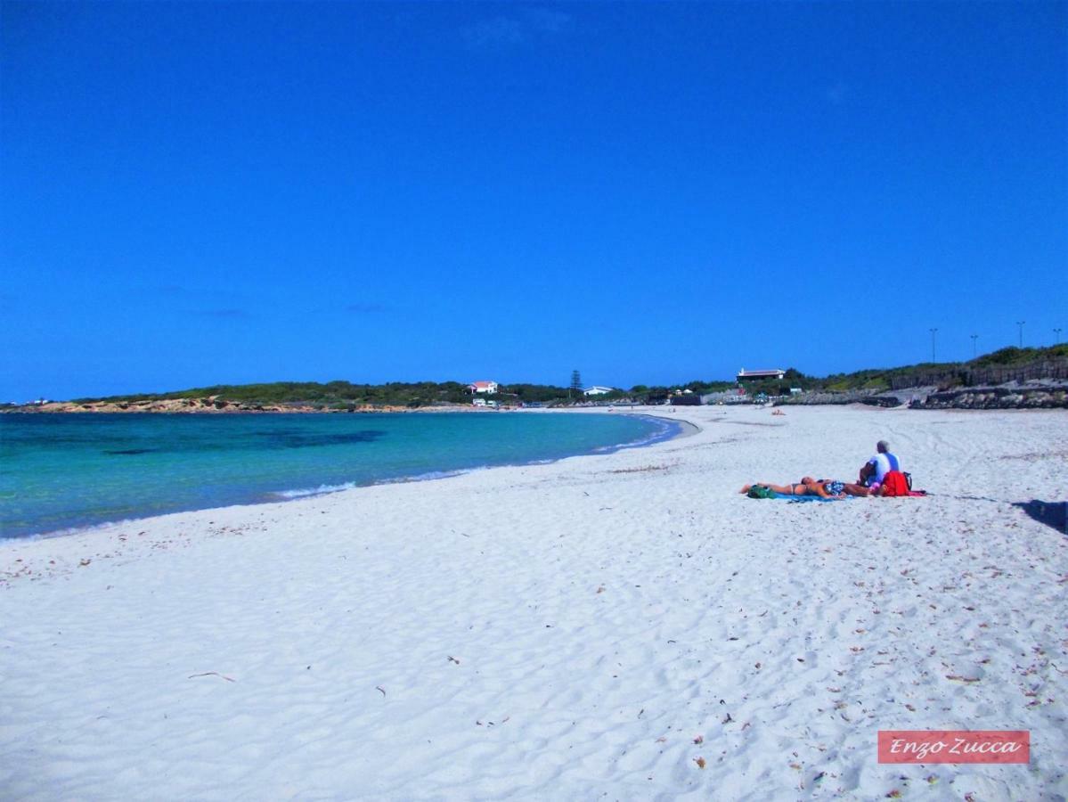 Pineta Spiaggia Grande Calasetta Buitenkant foto